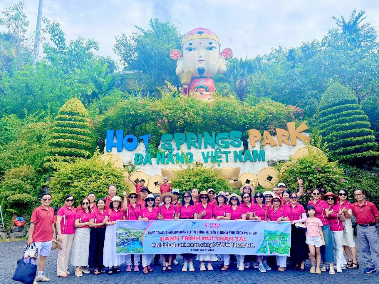 Khách hàng của Venuithantai.vn - Khách Nano Travel (4) | Núi Thần Tài